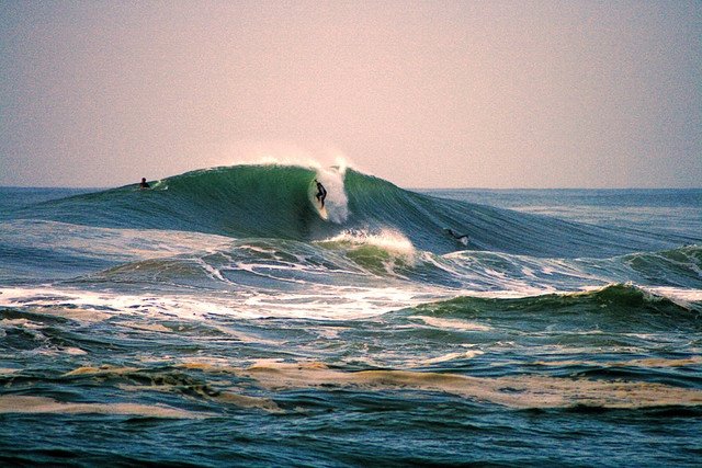 Session de surf à l'océan