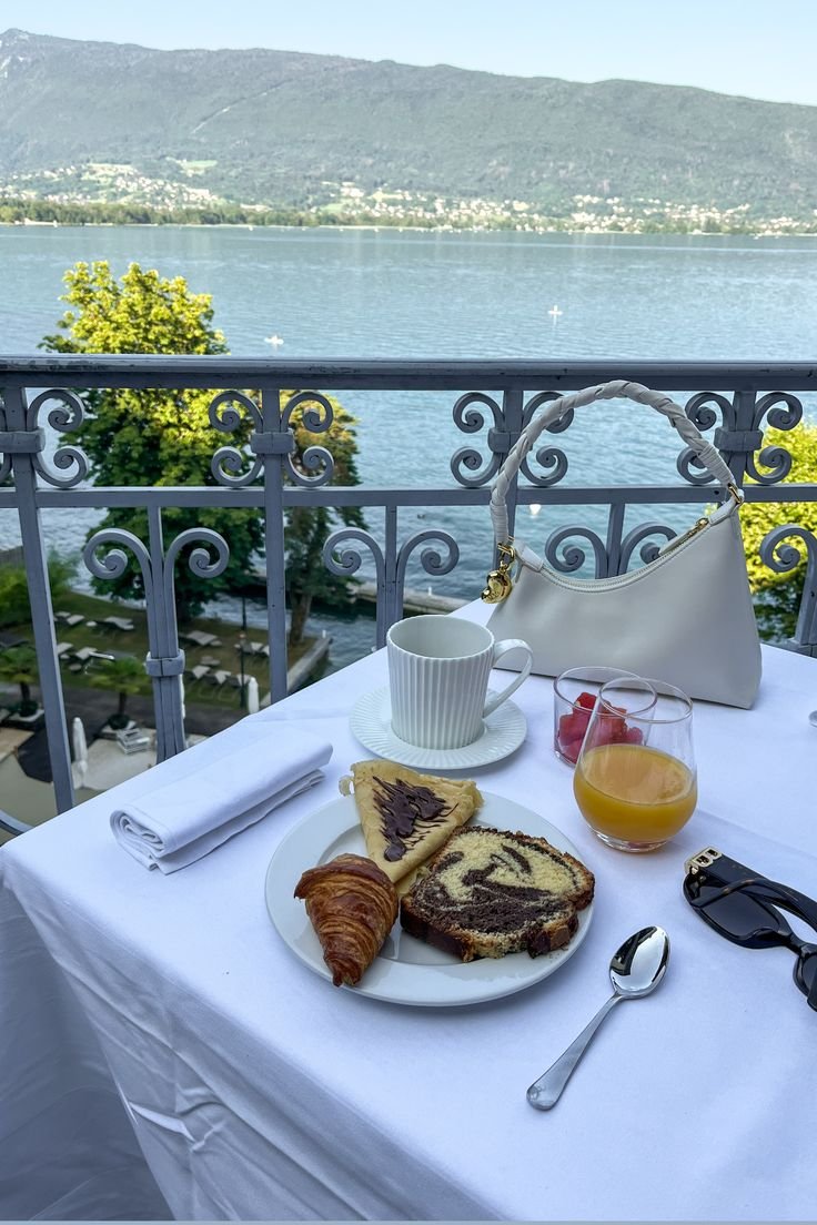 petit déjeuner a Annecy