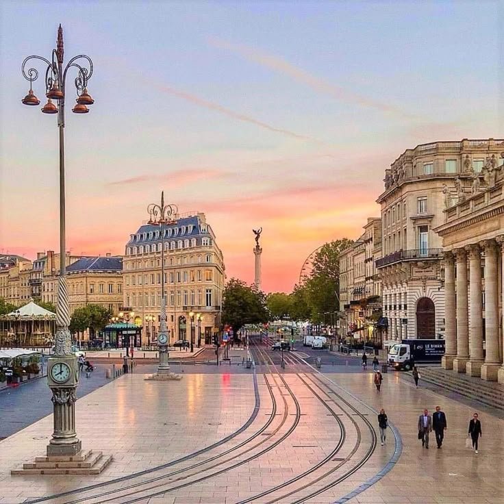 ville de bordeaux avec Sunset
