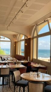 Restaurant avec vue sur la mer le midi